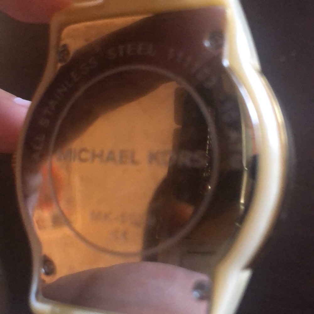 Michael Kors - Picture 4 of 4
